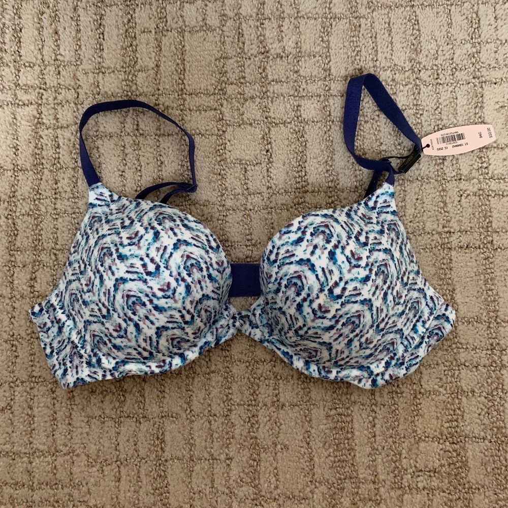 Victoria’s Secret Push-Up Bra 34C - NEW WITH TAGS